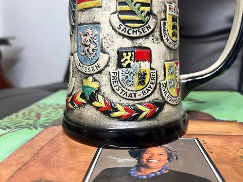 Miniatura 6 de Taza de cerveza con diseño de castillo de águila alemana con tapa Petwer, regalos de cumpleaños de 0.6 litros (beige)