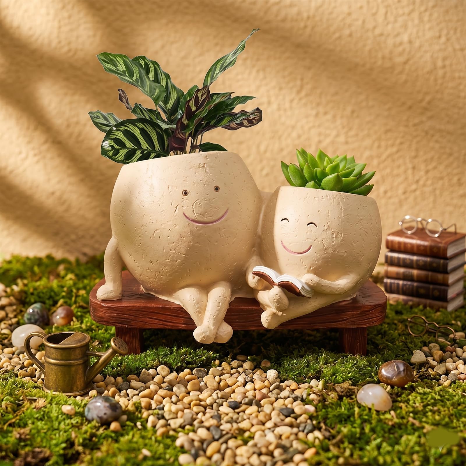 JORCEDI Cute Resin Planter Cute Smiley Face Planter Pot for Plants with Drainage Hole Modern Lady Head Succulent Pot for Indoor Outdoor Decor for Cactus Herbs Small Plants (Beige)