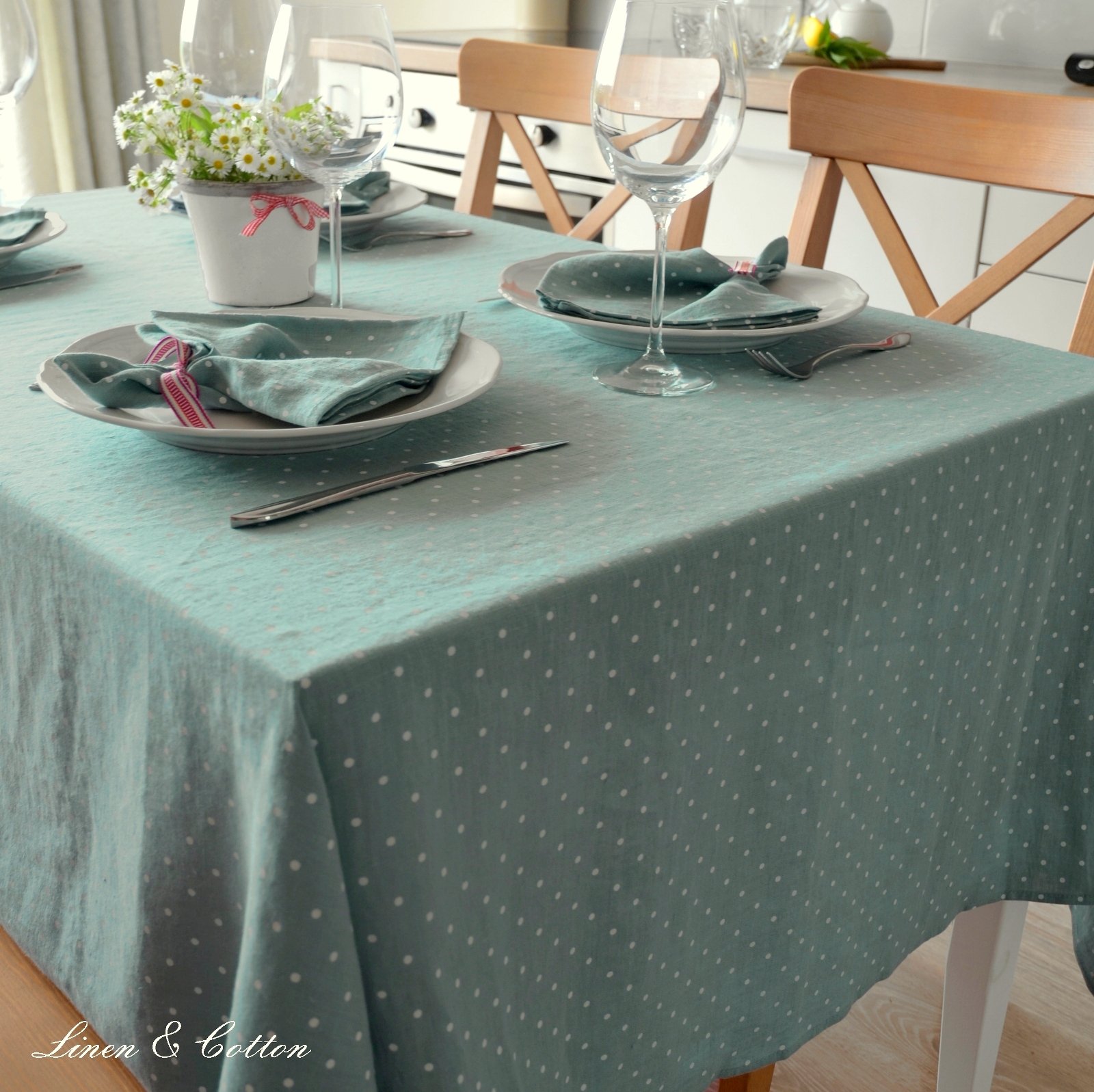 Linen & Cotton Tischdecke Vintage Landhaus Rustikal Antea -100% Leinen, Weiß Enteei Blau (137 x 250 cm) Punkte Rechteckig Tischtuch Stoff Tischwäsche für Haus Home Küche Dekoration Sommer Party