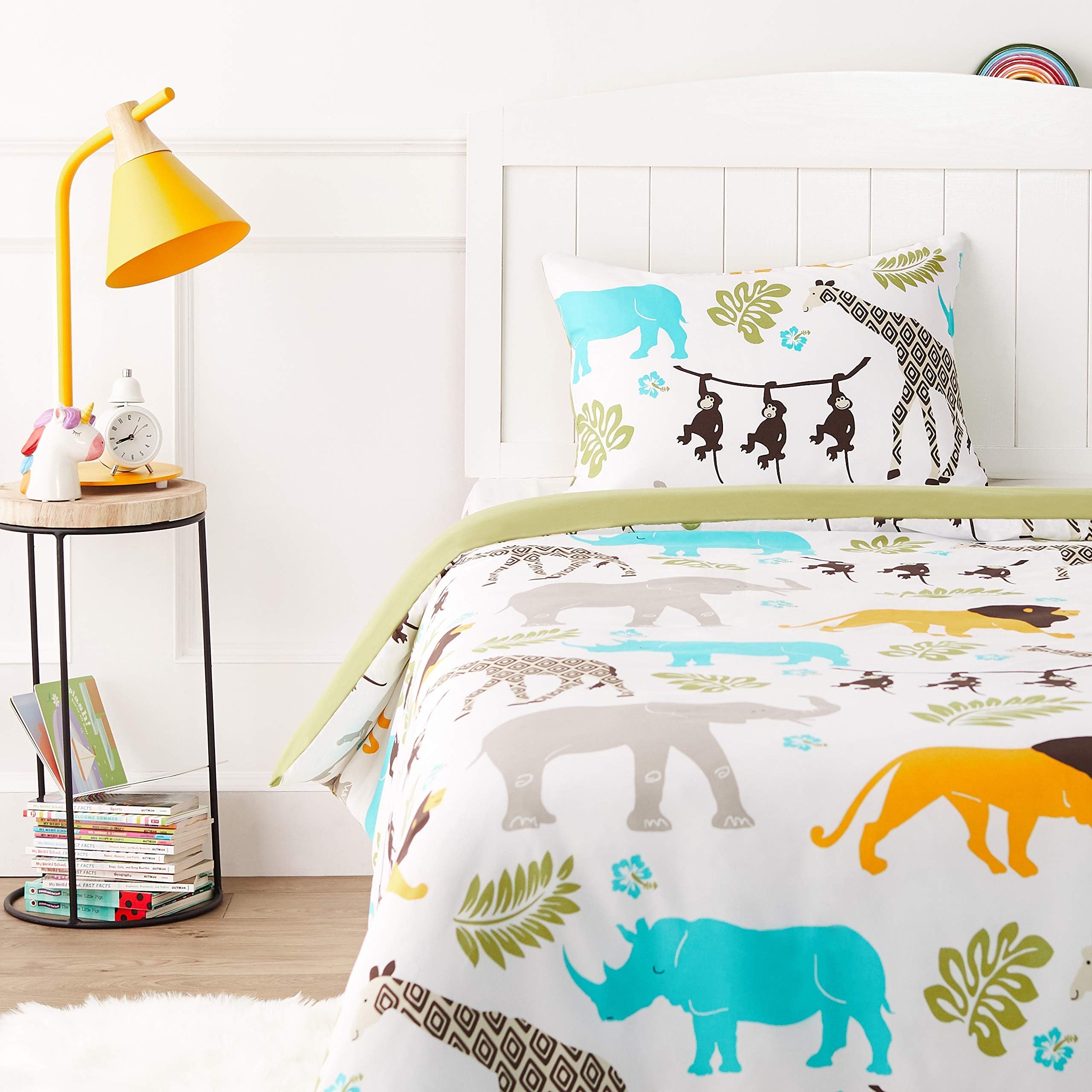 Hoe schattig is dit beddengoed voor baby’s👶🏻 , Laken met borduursel 150 x 120 cm € 6.99, Dekentje 100 x 80 cm € 7.99, Hoeslaken 2-pack 120 x 60 x 17 cm € 9.99, Het laken, dekentje en hoeslaken zijn