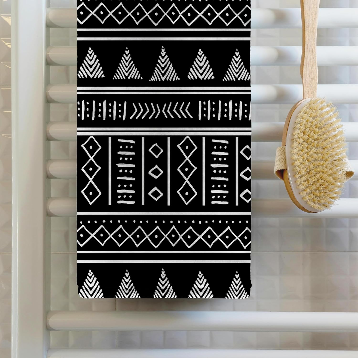 3dRose Black and White Mudcloth Inspired Pattern White on Black - African Art 22x30 Bath Hand Pool Towel
