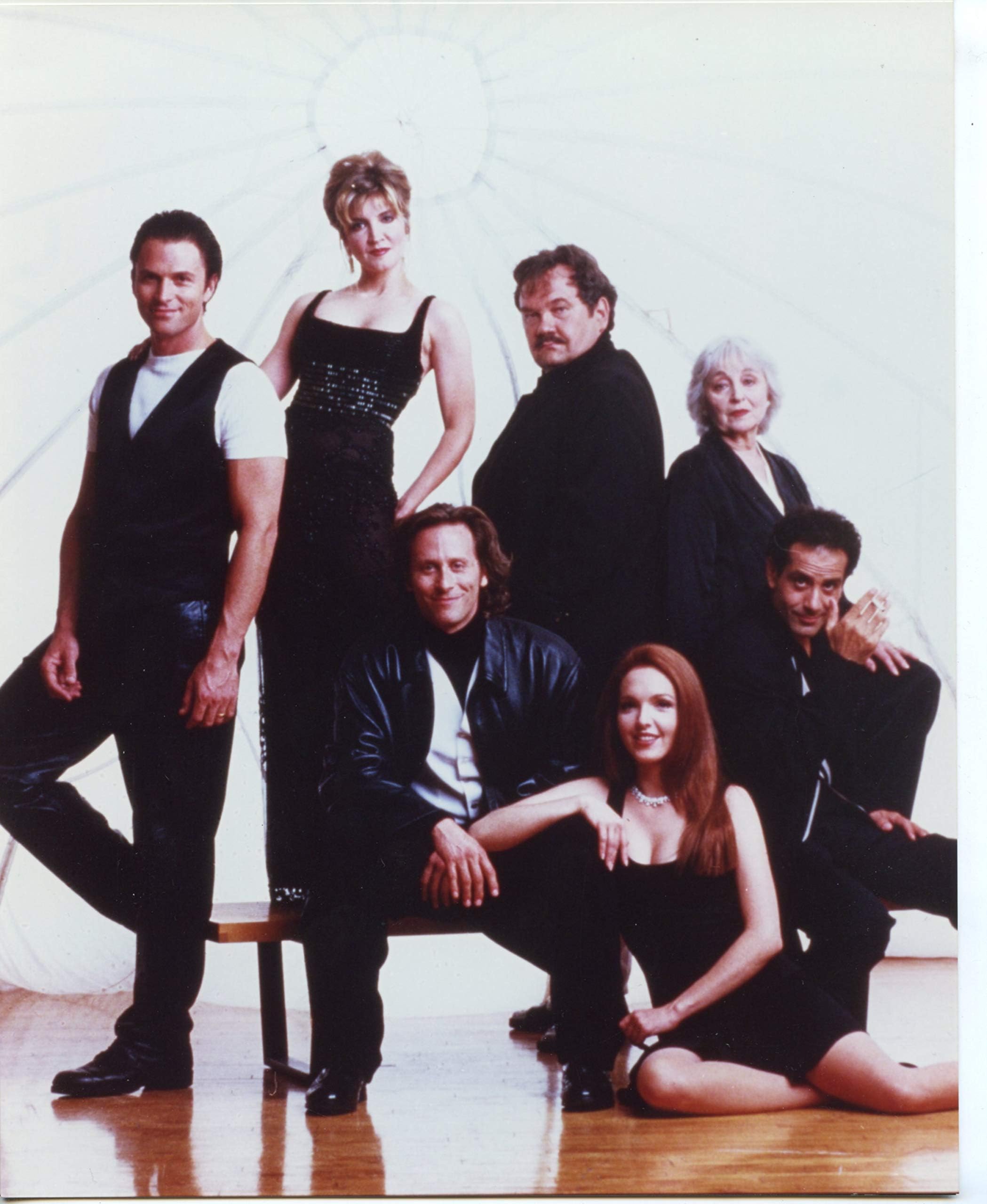 Tim Daly Crystal Bernard Amy Yasbeck Steven Weber Tony Shalhoub Wings 8x10 Photo #A2500