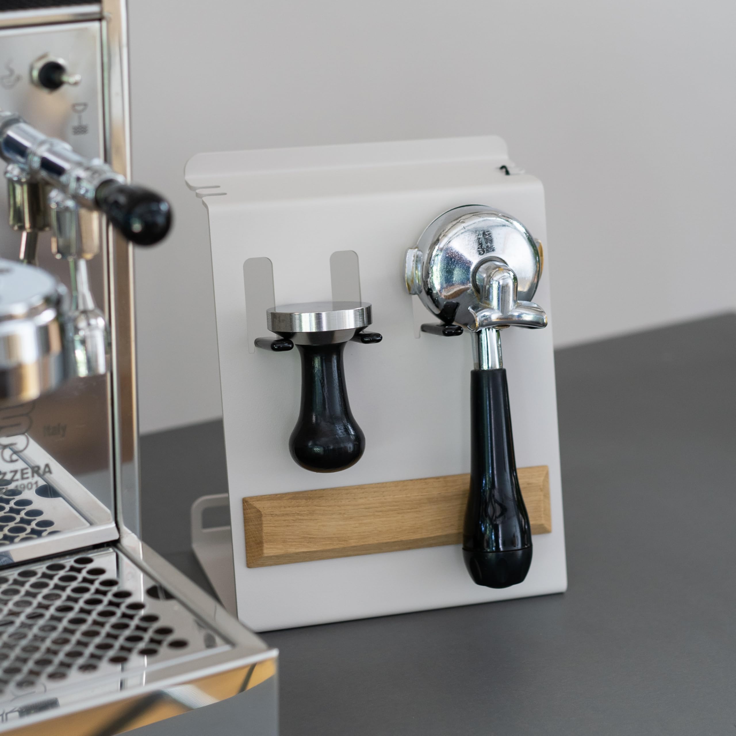 FLATE® Barista Stand Mini: Kompakte Station für Barista Zubehör mit Siebträgerhalter (Schwarz)