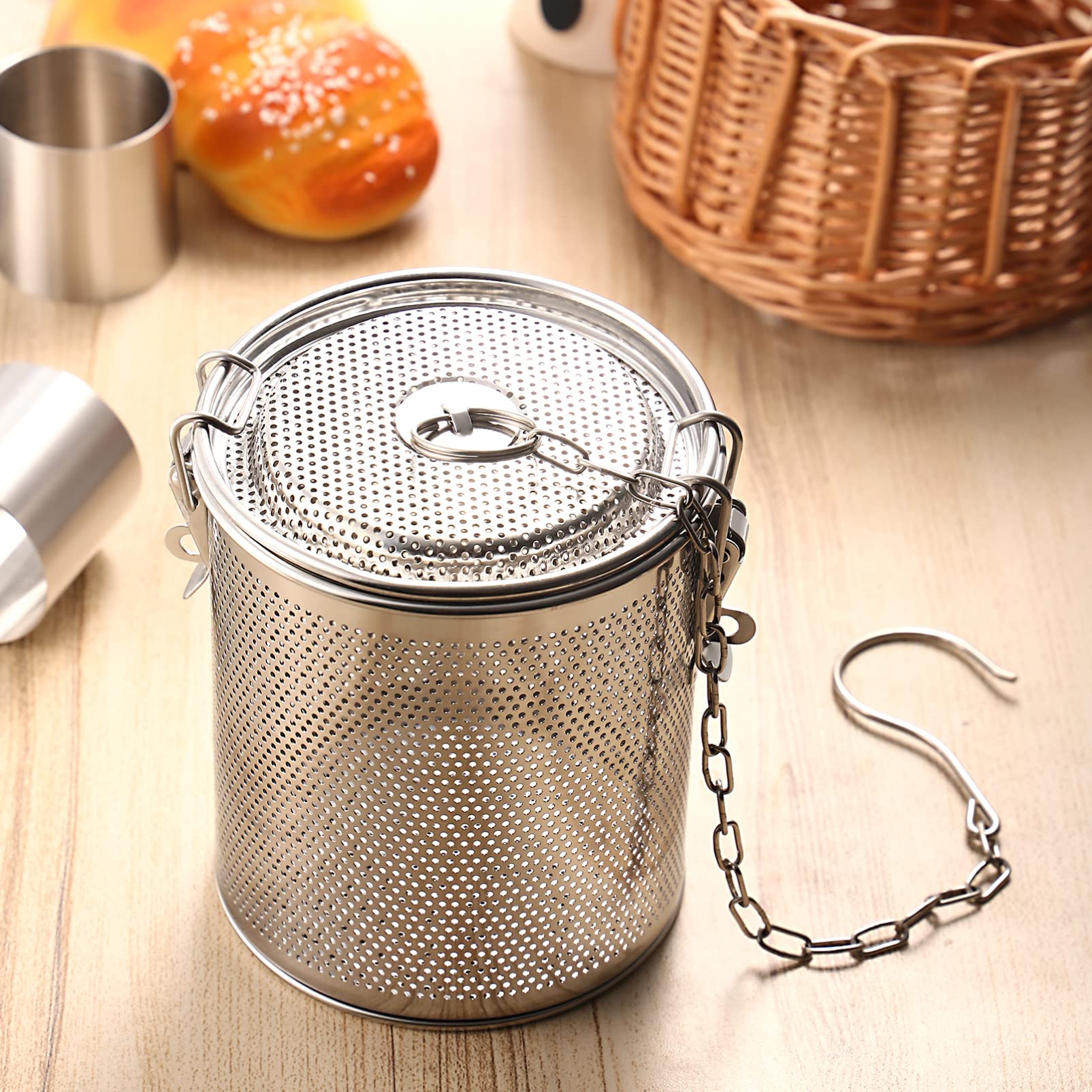Bola de especias de acero inoxidable, colador de té de malla fina, infusor de té de acero inoxidable con gancho de cadena extendido for condimentos de especias de té de hojas sueltas (4,9 x 5,1 pulgad