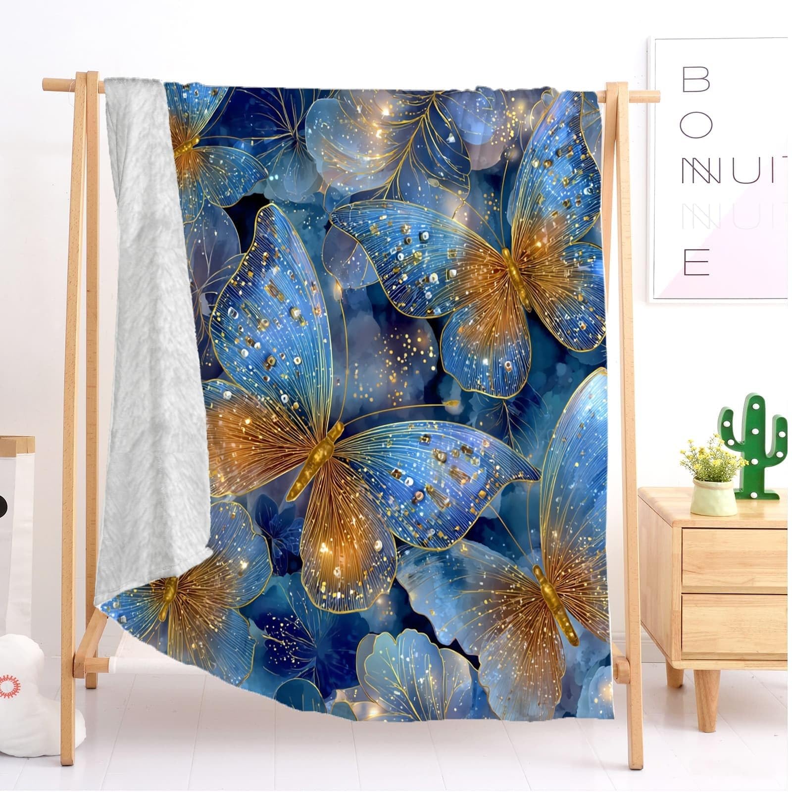 Antystatyczny lekki wełniany koc XXL 180 x 220 cm Fantasy motyl koc flanelowy super miękki niebieski szerpa na łóżko sofa biuro ochraniacz na kolana łóżko samochód kemping plaża