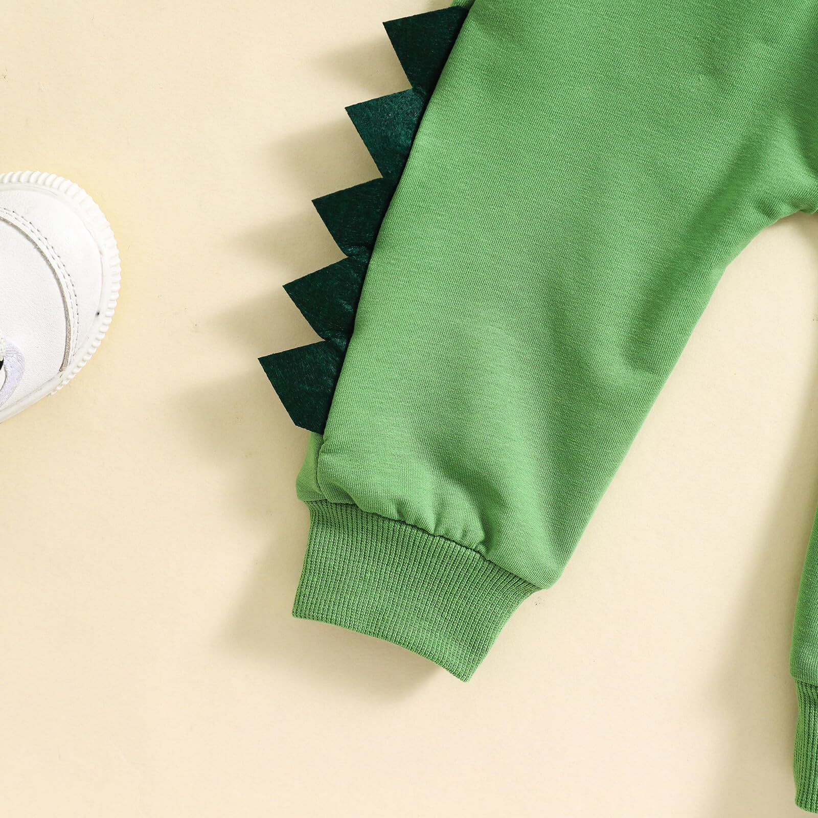 PUHHAPIEY Ropa para bebé niño pequeño, trajes de otoño e invierno, bloque de color, dinosaurio, manga larga, sudadera con capucha y pantalones deportivos