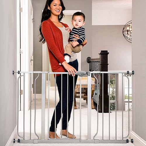 Miniatura 3 de Regalo Easy Step 49-Inch Extra Wide Baby Gate, Includes 4-Inch and 12-Inch Extension Kit, 4 Pack of Pressure Mount Kit and 4 Pack of Wall Mount Kit