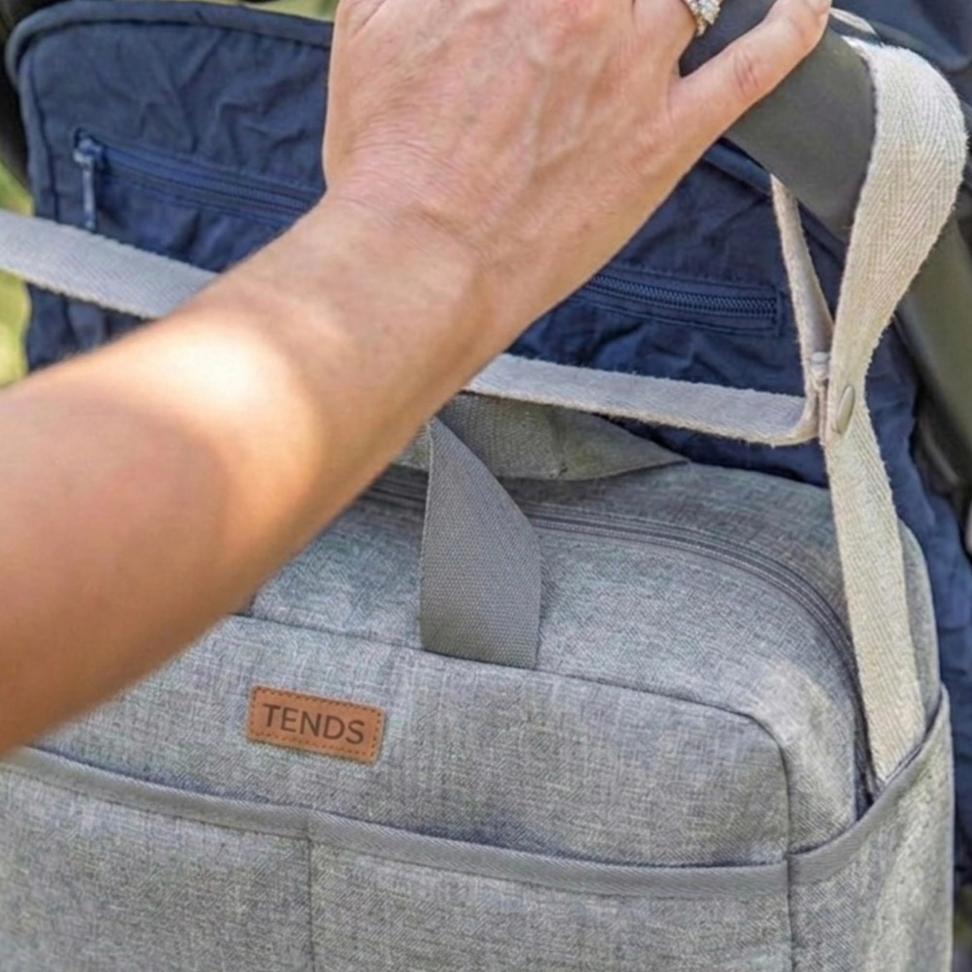 TENDS Borsa per passeggino spaziosa a tracolla – Funzione set maternità – Organizer bebè multiuso