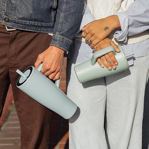 Miniatura 6 de BrüMate Era - Vaso de 30 onzas con asa y popote, botella de agua aislada 100% a prueba de fugas con tapa y popote flexible SoftSip  Hecho de acero