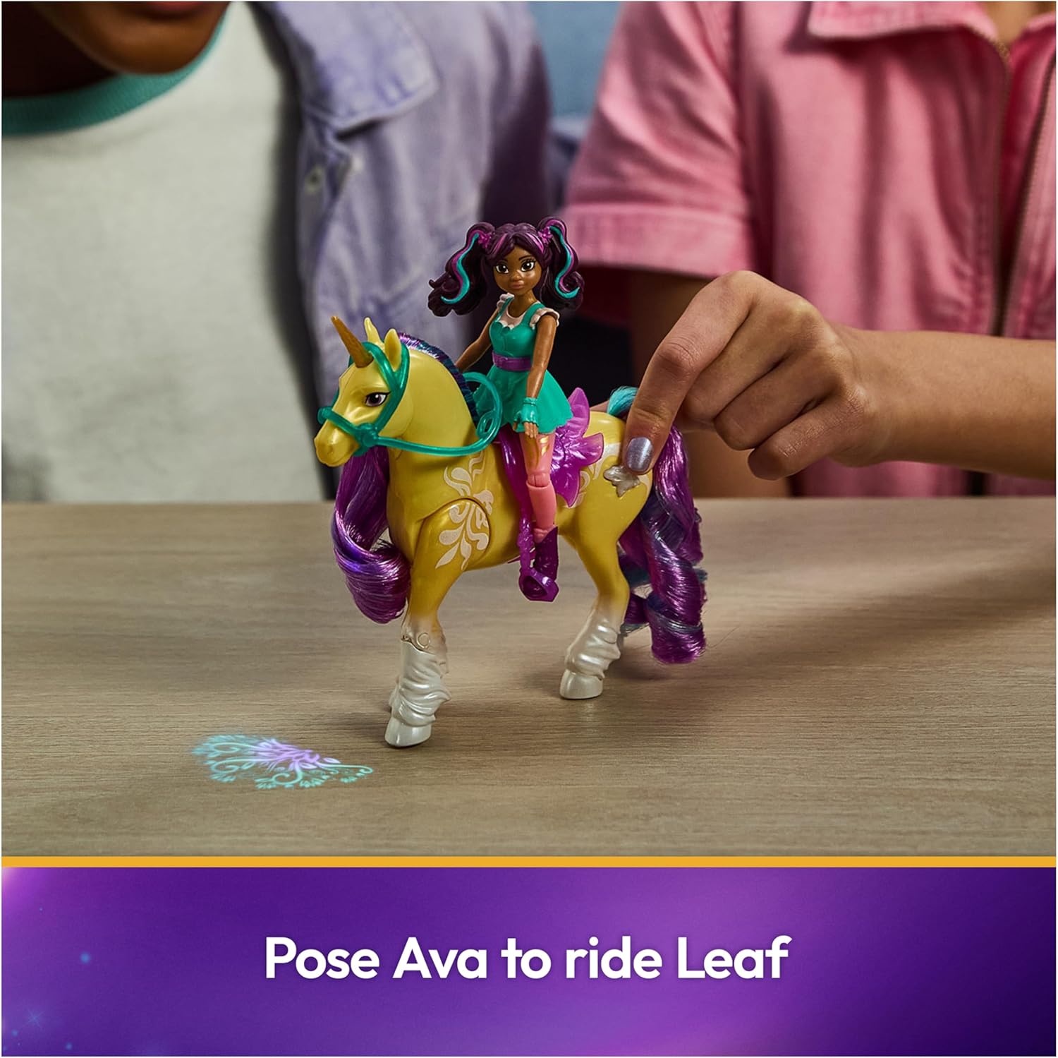 Unicorn Academy, Ava & Plant Magic Leaf with Light-up Effect, 2 Riding Accessories, Dolls & Unicorn Toys for Girls Ages 4 and up