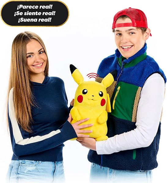 Puppetronic Pikachu Muñeco Animatrónico Interactivo, Más de 100 Acciones y Sonidos, Mueve Ojos, Orejas y Boca, Habla y se Sonroja, Incluye 4 Ataques, Experiencia Inmersiva para Fans, Famosa (REK00000) - 5