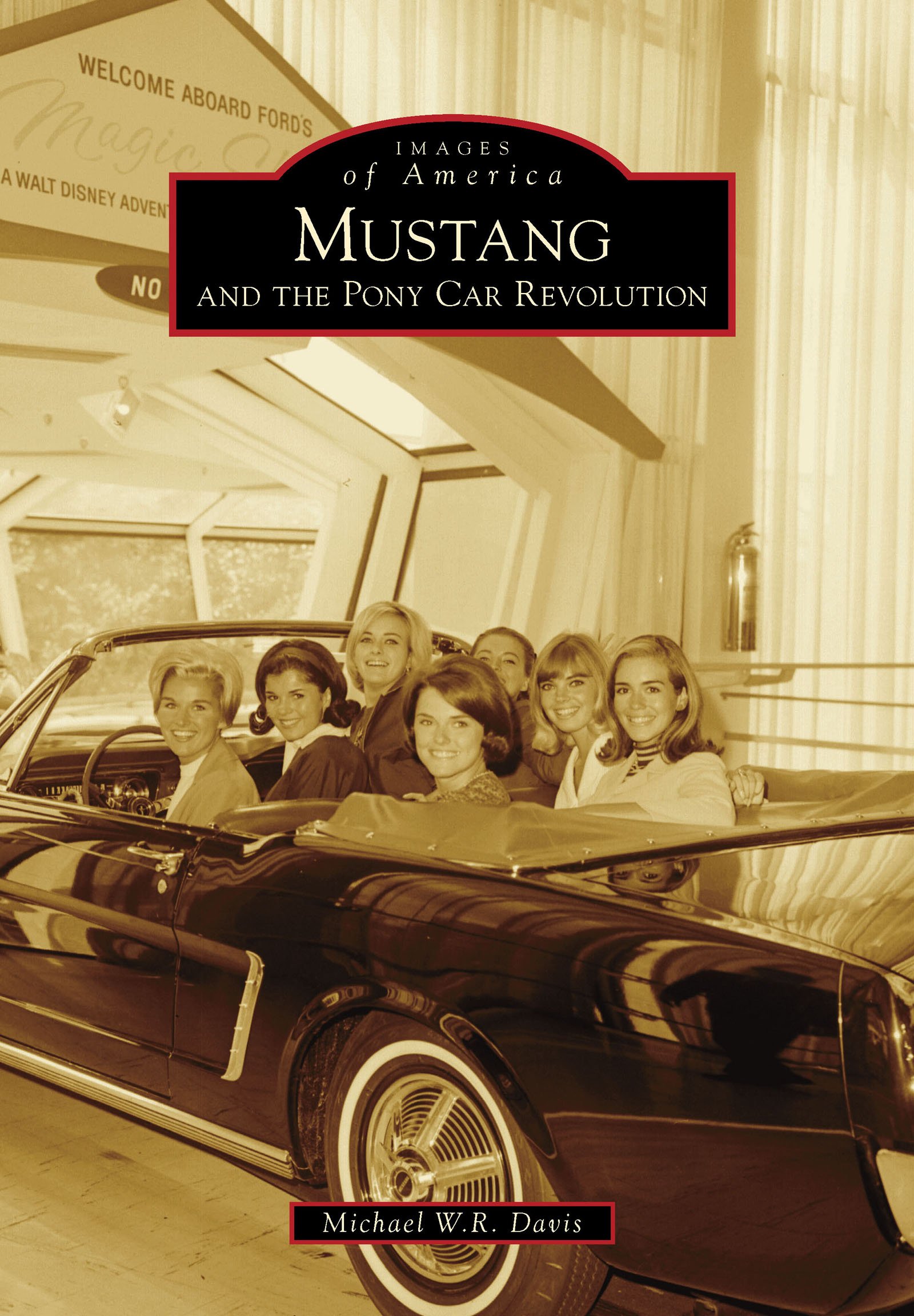 Livre Mustang and the Pony Car Revolution pour passionnés d'automobile américaine