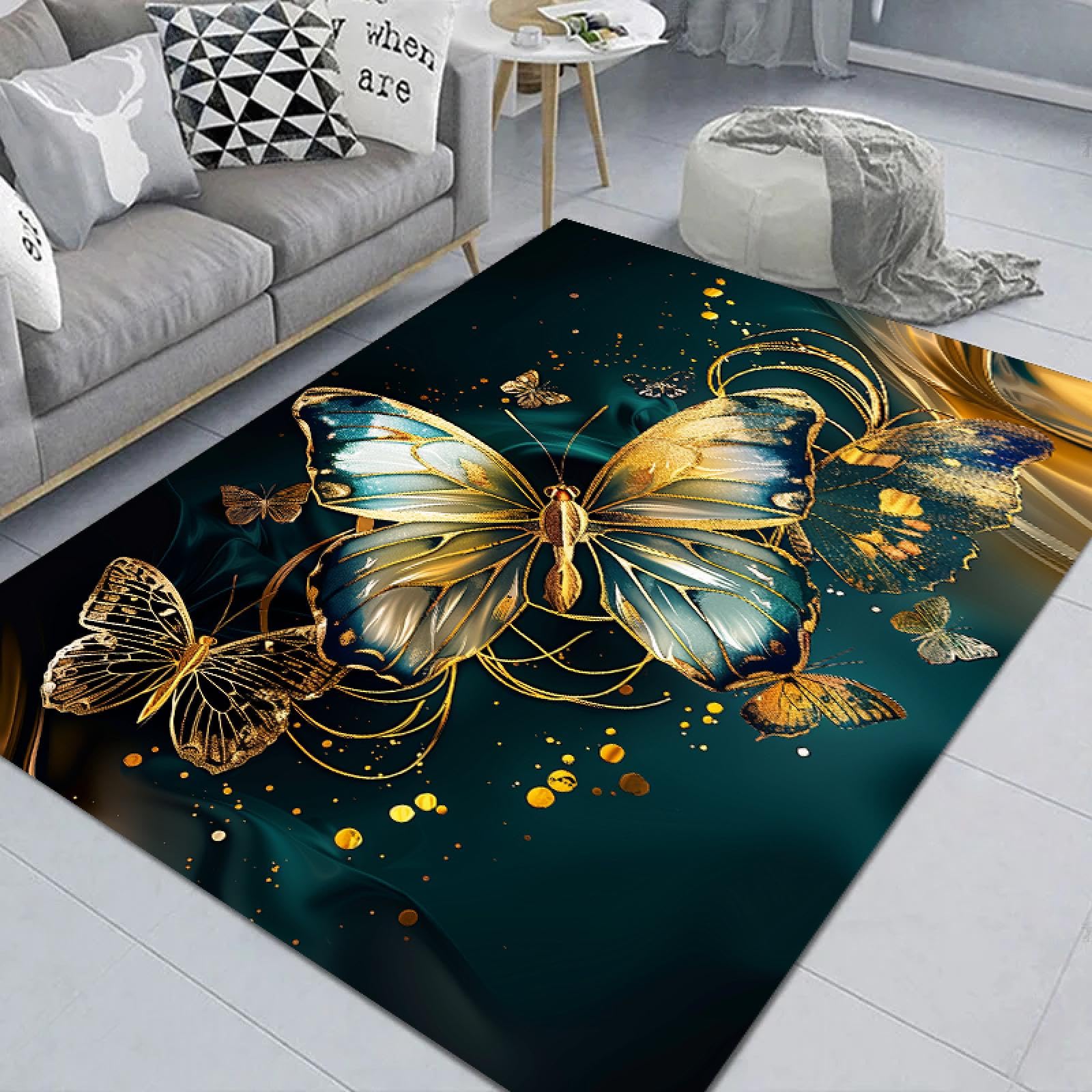Tapis papillon de rêve doré aux finitions soignées style moderne