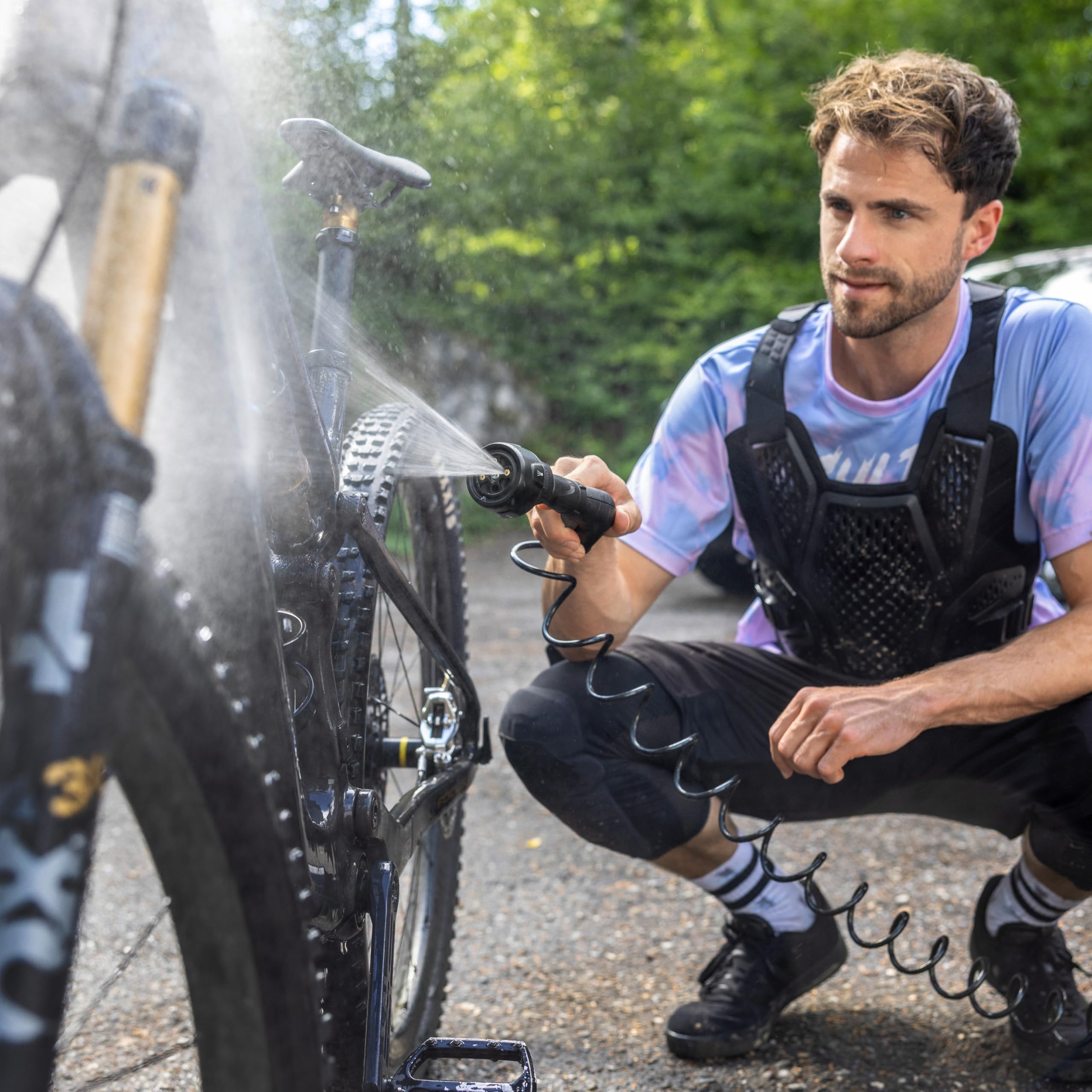 Kärcher Mobile Outdoor Cleaner OC 4 + Adventure, Fördermenge: 2 l/min, Gewicht: 3,7 kg, Wassertank: 8 l, Lithium-Ionen-Akku, Spiralschlauch, Gerätefilter, Abnehmbarer Wassertank, Multi Jet 4-in-1