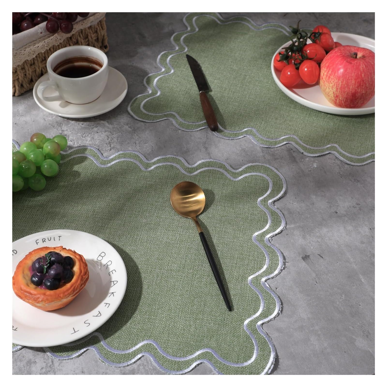 Manteles individuales de lino y algodón, manteles individuales con bordado ondulado festoneado de 13x19 pulgadas, manteles rectangulares rústicos lavables for mesa de cena for Cocina(Green,STRIP_6PCS)