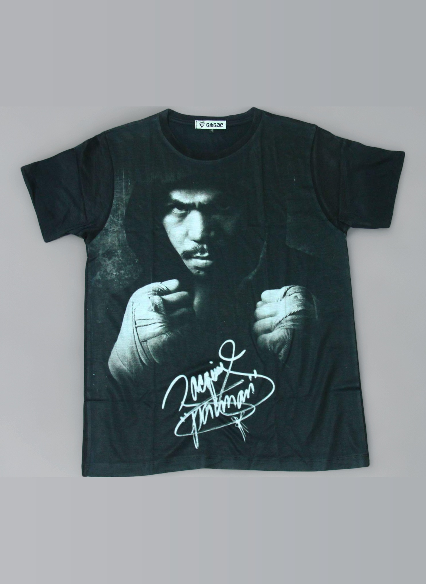 マニーパッキャオのサイン入りTシャツとハンカチ 81JNdjfjdIL.jpg