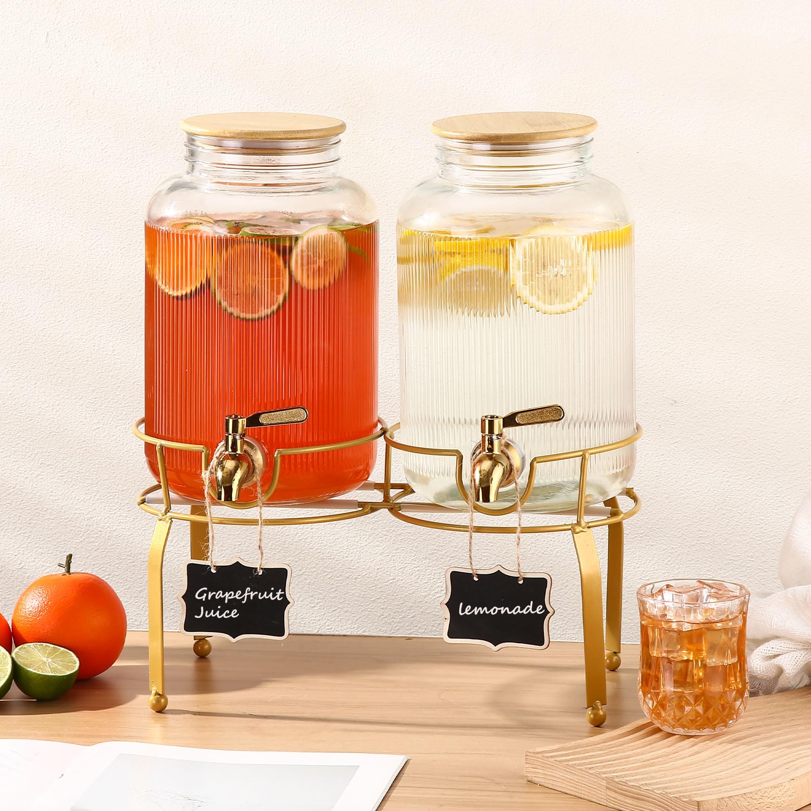 Getränkespender aus Glas mit Ständer, 2 Stück Getränkespender für Partys, Getränkespender mit Bambusdeckel und Edelstahl-Zapfhahn, auslaufsicher, Verwendung auf Sonnentee, Saft, Limonadenspender