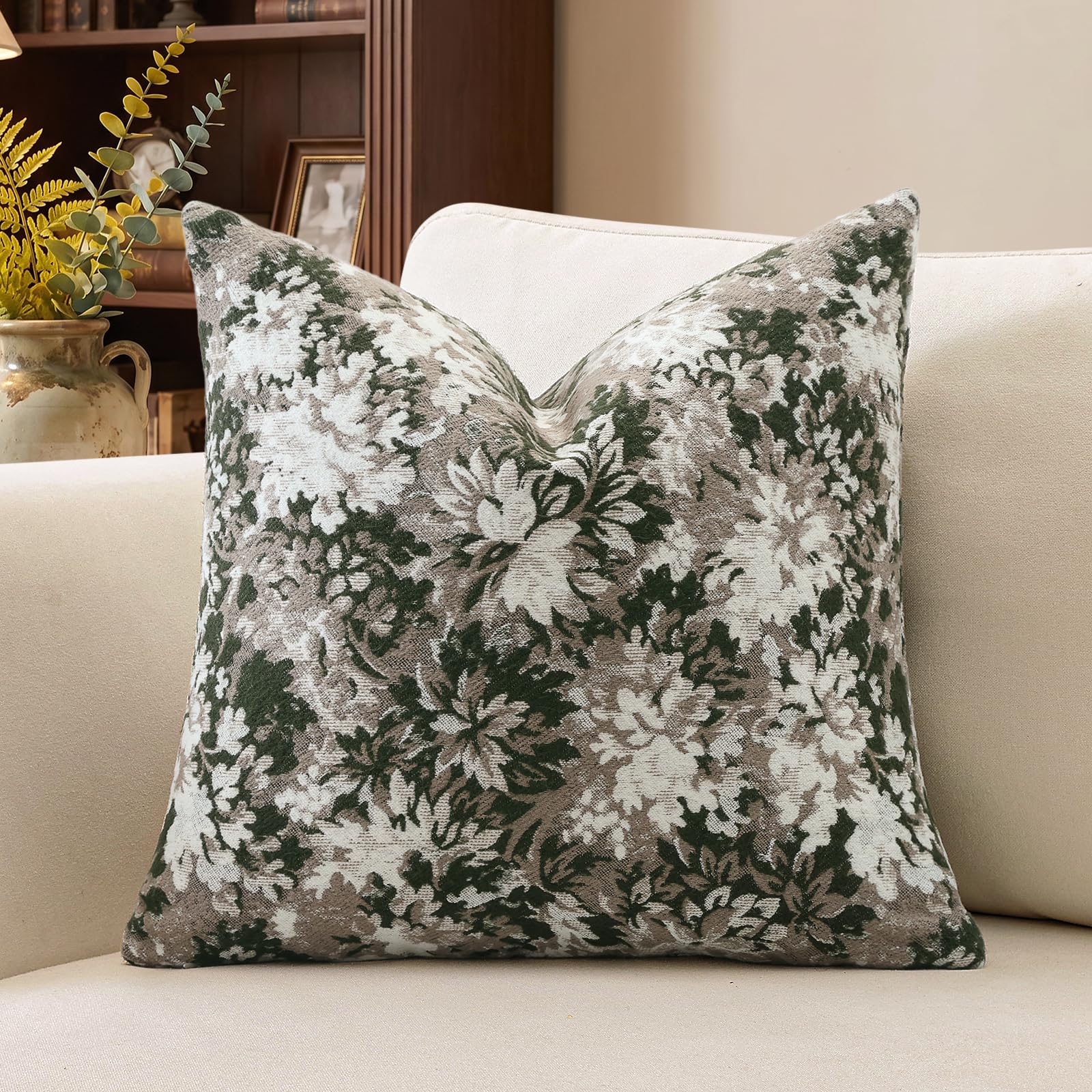 JOTOM Vintage Floral Cushion Cover 50x50 cm Double-Sided Decorative Throw Pillow Cover Chenille Farmhouse Couch Cushion Case for Living Room Sofa Bed Home Decor Pack of 1 (Green)