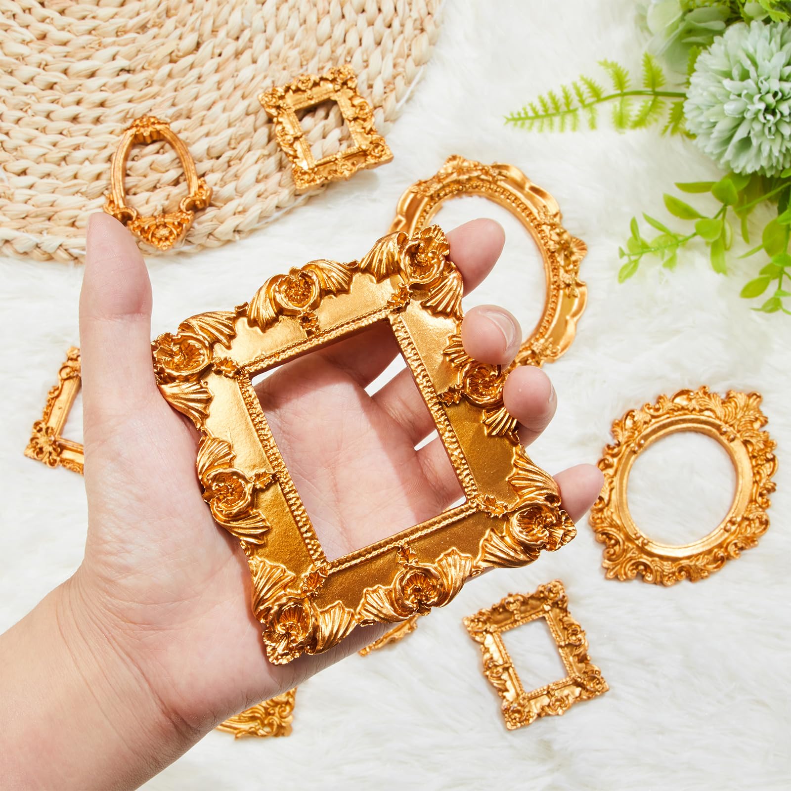 Amazon.com - Teenyyou 20 Pcs Mini Gold Picture Frames with