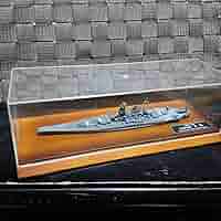 KYOSHO MASTER'S COLLECTION 大和 1/1250 81JPcKoSsSL._AC_SY200_QL15_.jpg