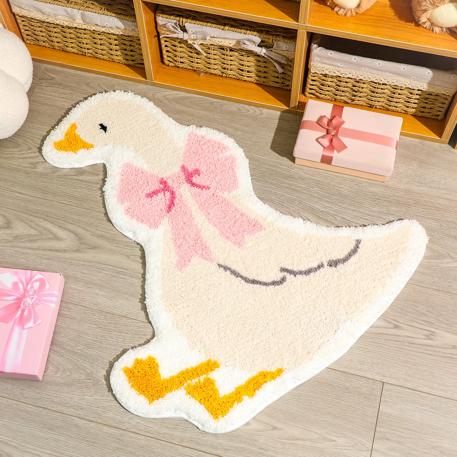 Tinideya Silly Goose Nursery Bath Rug 26.77 ''x 30.91 ''Cute Bow Goose Tufted Mat Absorbent Bathroom Rugs with Non Slip Backing Funny Playroom