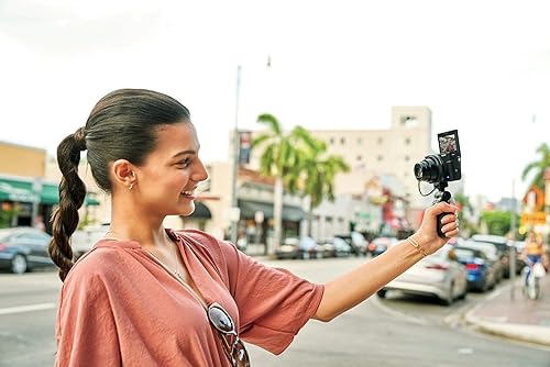 Miniatura 10 de Sony RX100 VII Premium Compact Camera with 1.0-type stacked CMOS sensor (DSCRX100M7)