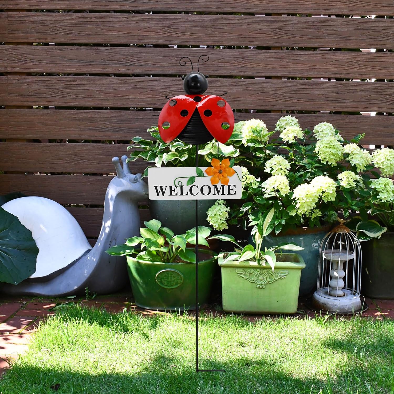 30 Inch Ladybug Garden Stake Outdoor Spring Decoration, Rustic Metal Bug Yard Art Stake Welcome Sign Lawn Ornament for Outside Yard Lawn Patio Decoration (Bug)