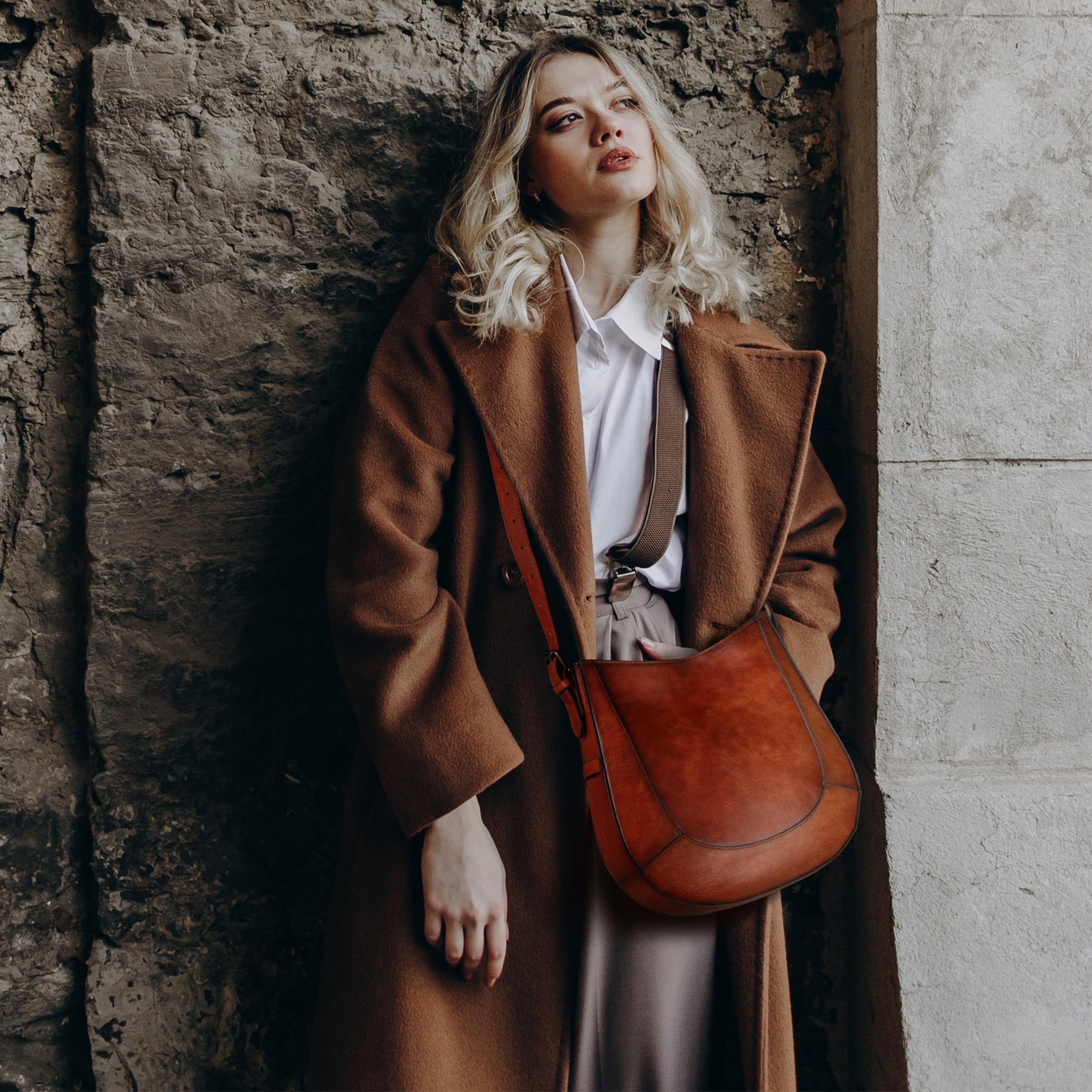 Iswee Genuine Leather Purses for Women Hobo Purse Vintage Crossbody Bag Brown Shoulder Handbags Satchel Large Tote Bag Pocketbooks (Dark Brown)