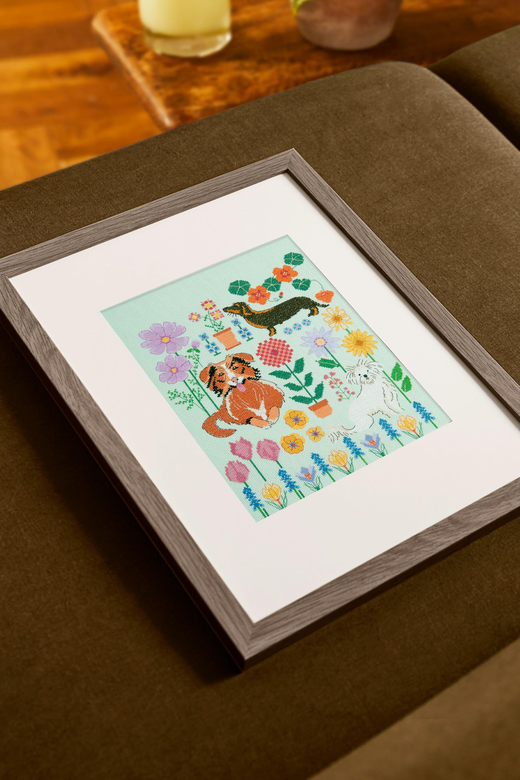 Dmc - Dogs In The Garden By Marie-Dominique Procureur: Intermediate Level Cross Stitch Kit