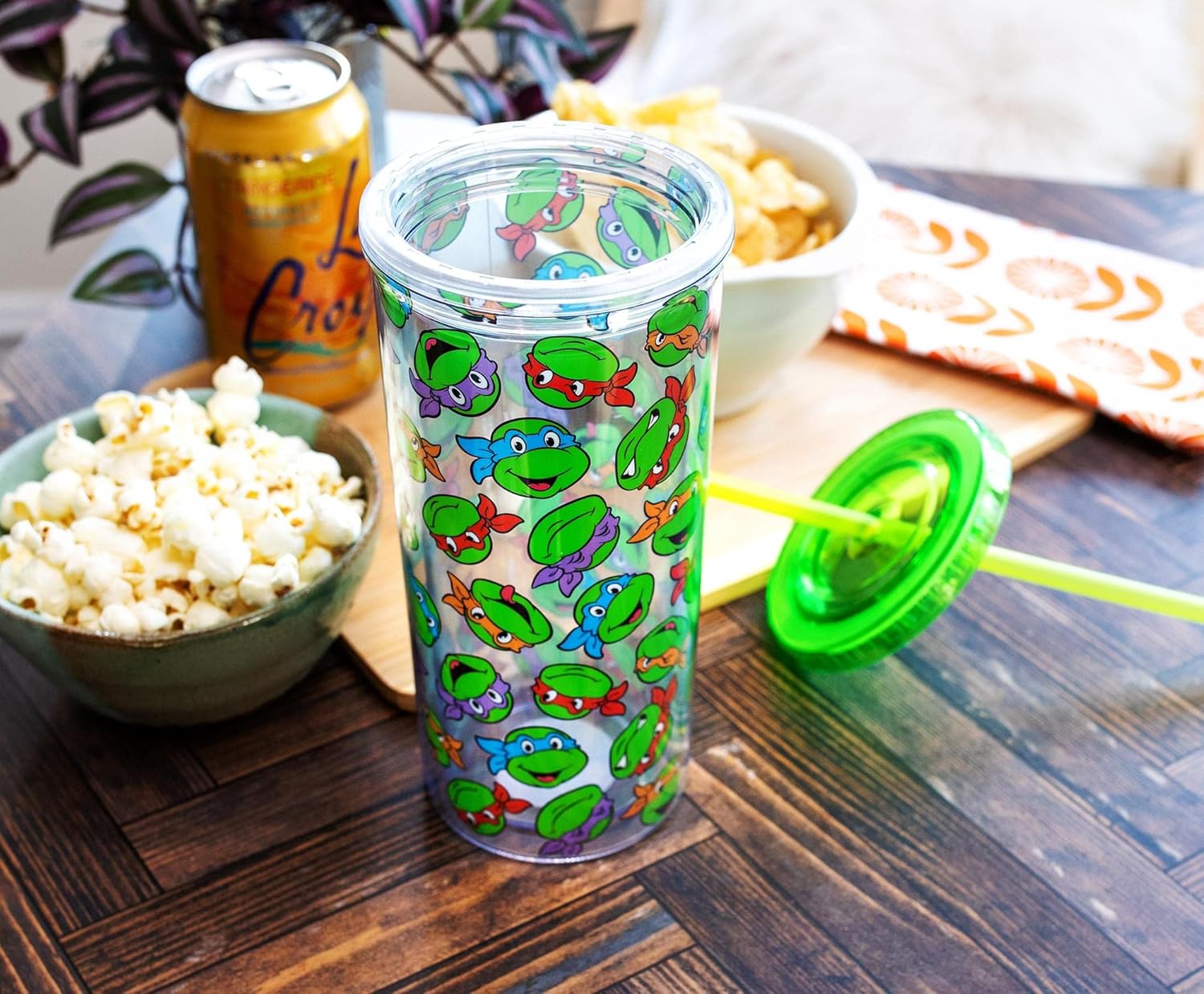 Silver Buffalo Teenage Mutant Ninja Turtles Allover Faces Carnival Cup Tumbler With Reusable Straw and Leak-Resistant Lid | Holds 20 Ounces - Image 5