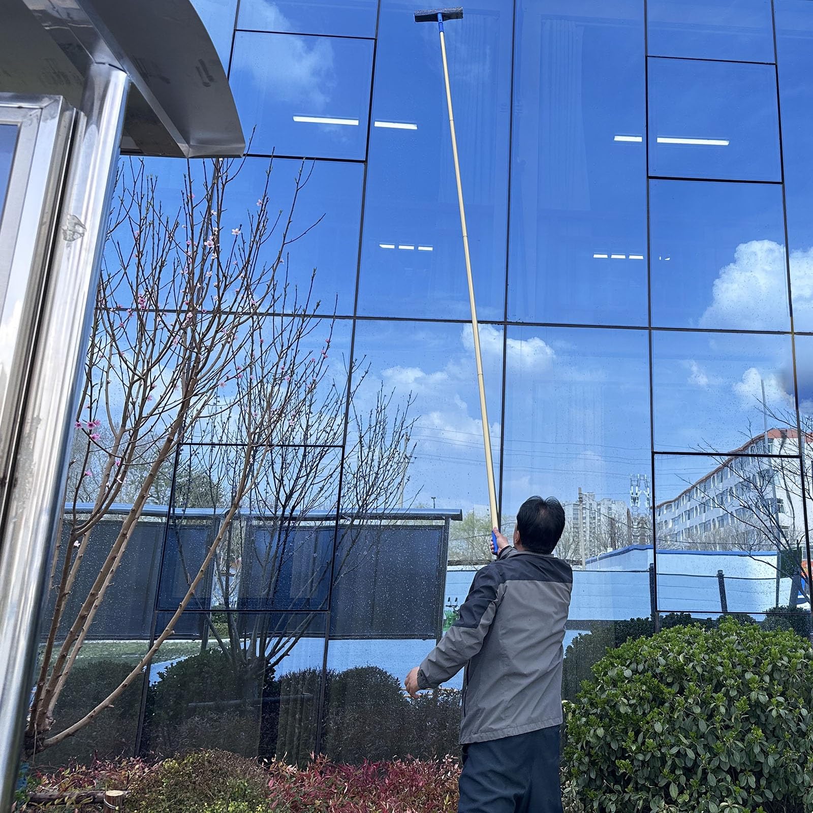 YXXSDP Indoor/Outdoor High Window Glass Cleaner Tool, Highest Height Window Cleaning Kit with Rubber Squeegee and Adjustable Pole, Car Windshield/Greenhouse Window Mop(3.3-18.7ft/1-5.7m)