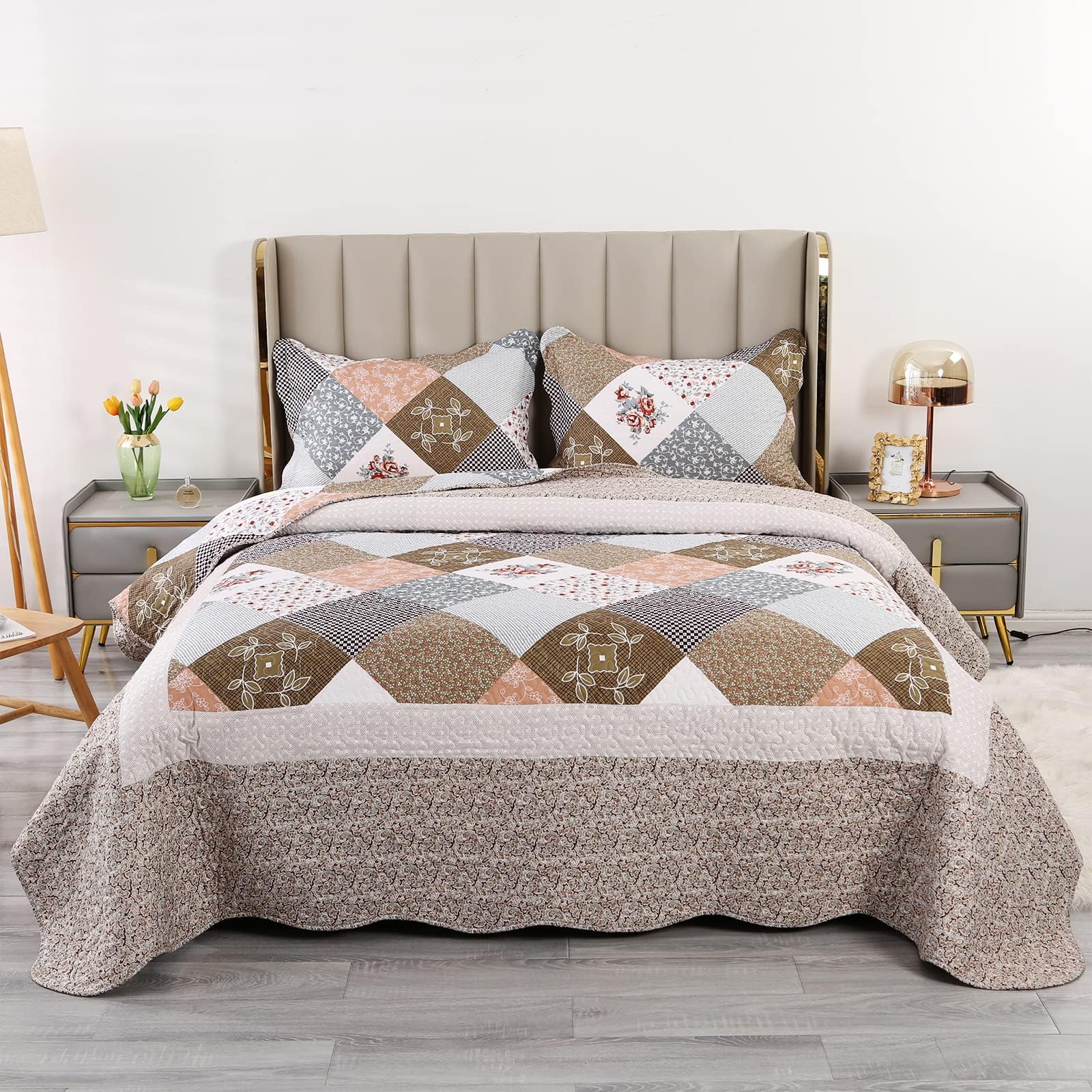 Qucover Sprei patchwork 240 x 260 cm, bedsprei 250 x 270 cm voor tweepersoonsbed, gewatteerde patchworkdekenset voor winter, van polyester, inclusief 2 kussenslopen van 50 x 90 cm, beide zijden met