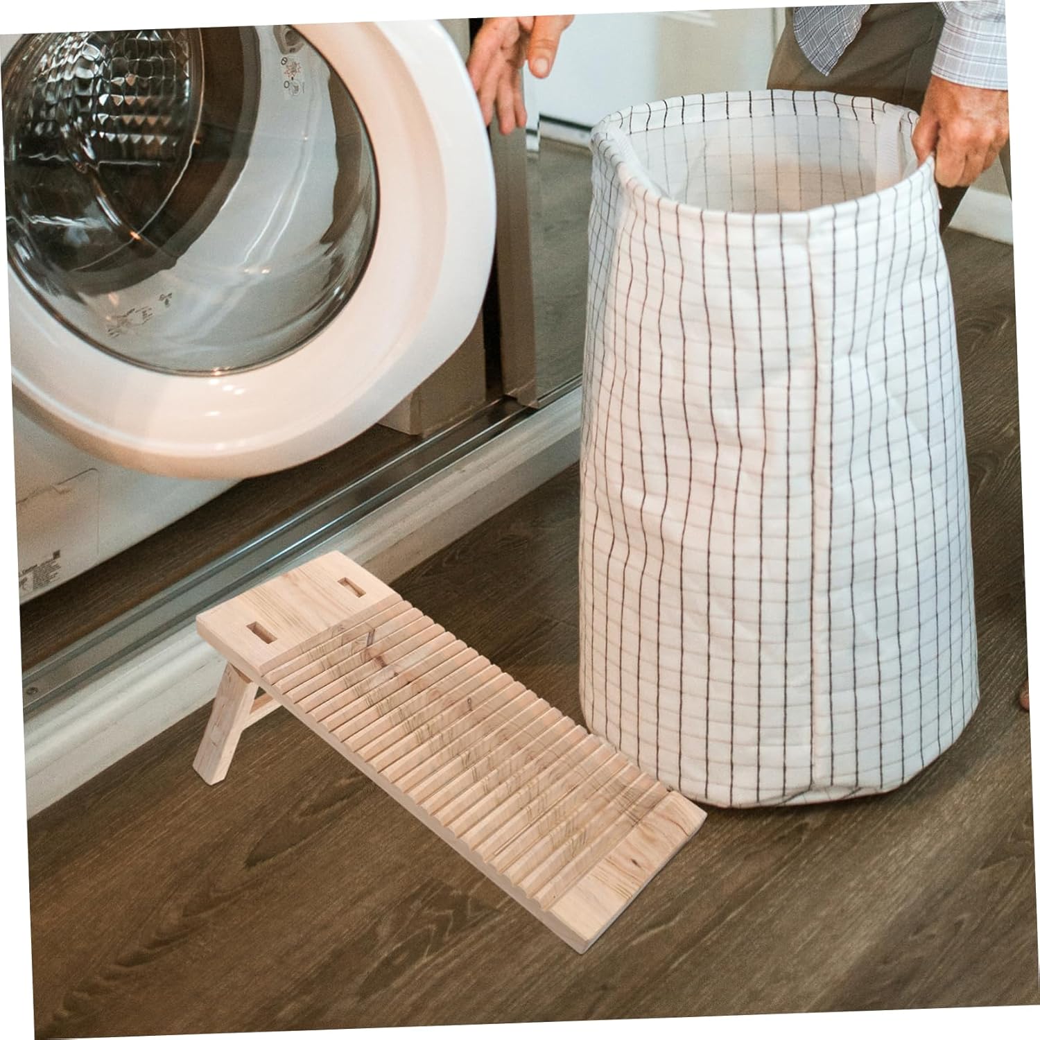 Wood Washboard for Hand Washing Clothes Ergonomic Design Textured Surface for Stubborn Stains Portable Laundry Board with Non-slip Feet