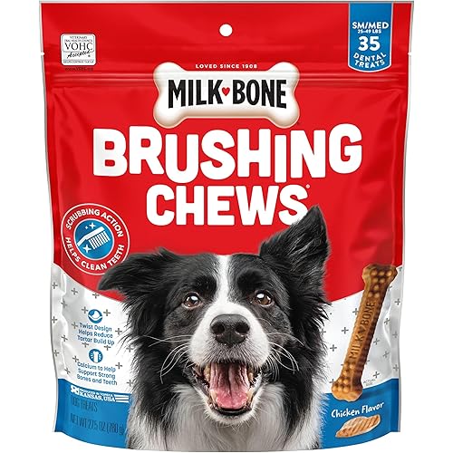 Milk-Bone Original Brushing Chews, 35 Small/Medium Daily Dental Dog Treats Scrubbing Action Helps Clean Teeth