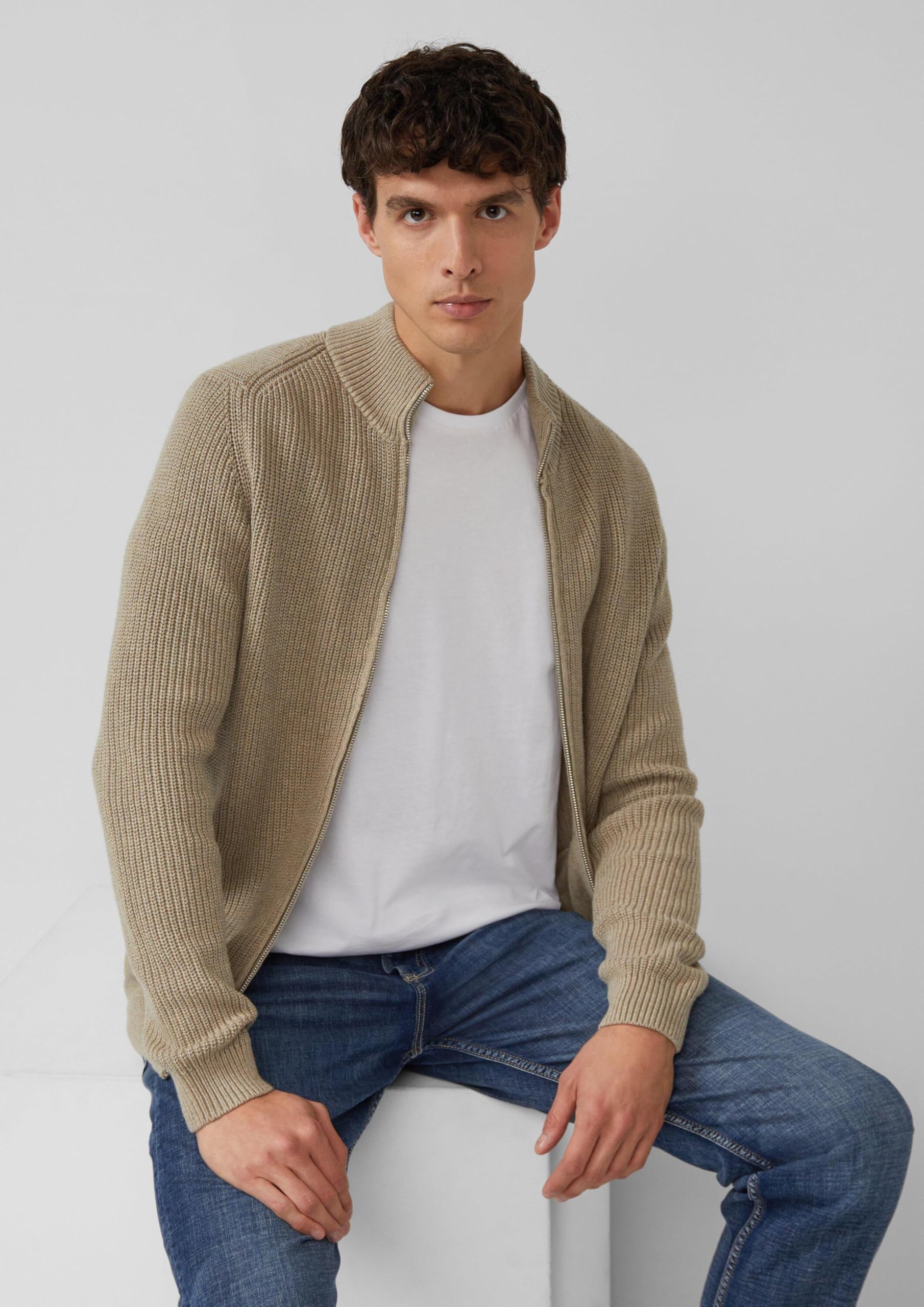 s.Oliver Struktur-Strickjacke mit Eingrifftaschen und Reißverschluss