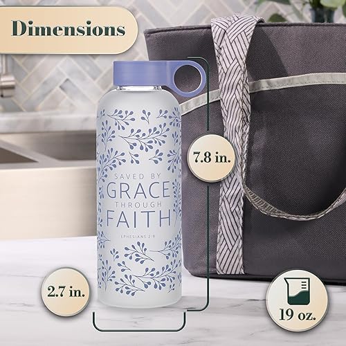 Miniatura 2 de Christian Art Gifts Botella de agua de vidrio esmerilado reutilizable sin BPA para mujeres y niñas Versículo bíblico alentador salvado por gracia,