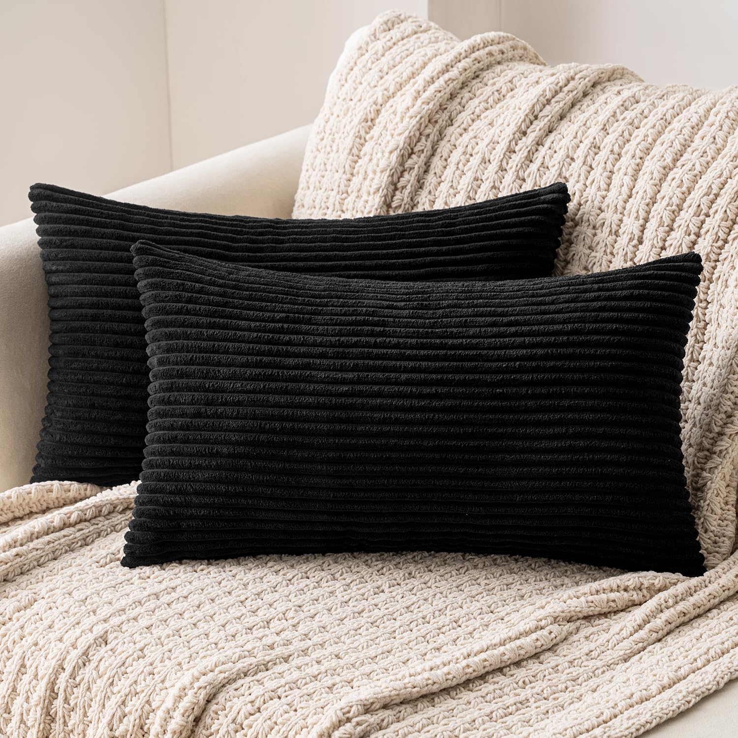 MIULEE Kissenbezüge Kordsamt Kissenbezug Zierkissenbezug Dekokissen Sofakissen Kord 2er Set Kissenhülle Dekorative Zierkissenbezüge Kissen für Sofa Couch Zuhause Wohnzimmer 40x60 cm Schwarz