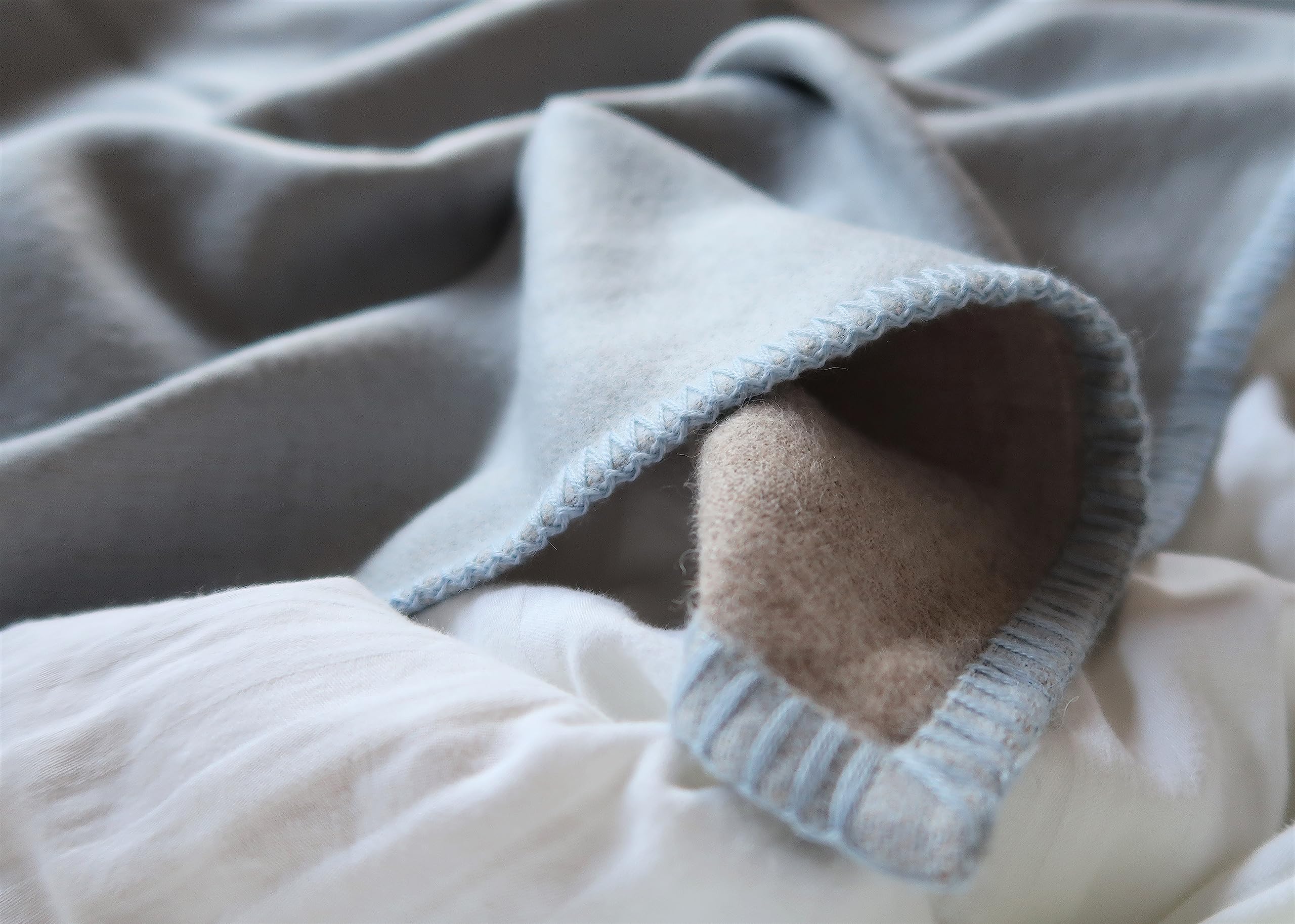Generisch Coperta per neonati Royal in 100% lana alpaca – ragazzo – double face blu tortora