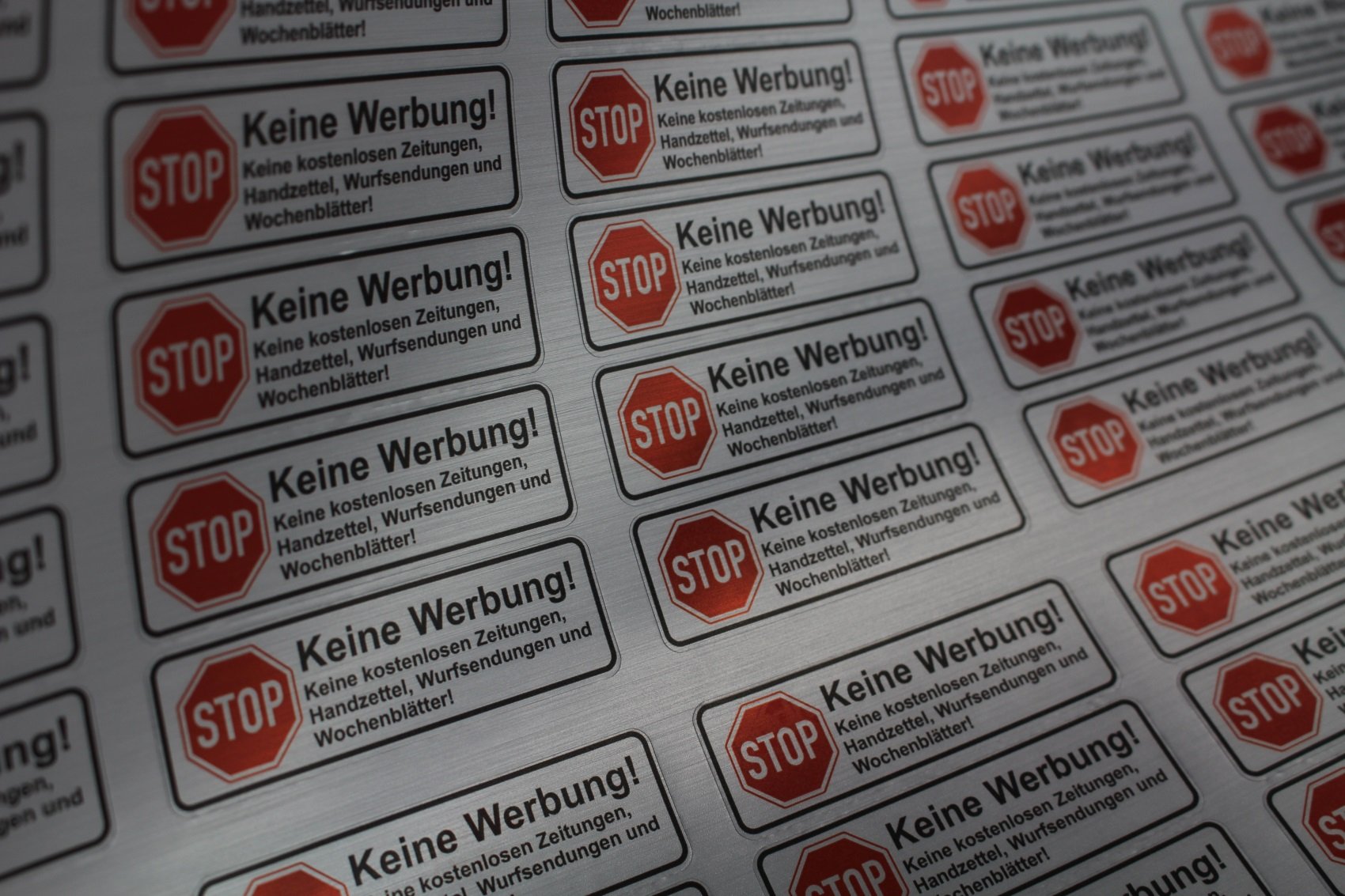 Keine Werbung naklejka biała lub aluminiowa szlif pojedynczo zdejmowana druk cyfrowy naklejka na skrzynkę na listy R049 (szlif aluminiowy srebrny, 16)