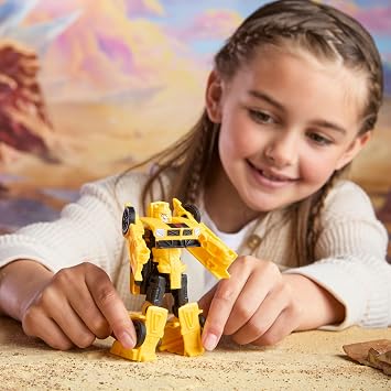 Transformers CYBERWORLD Bumblebee Armored Cyber Changers 10 سم مجسم متحرك، تغيير سريع إلى وضع السيارة، ألعاب روبوت للأولاد والبنات من سن 6 سنوات وما فوق