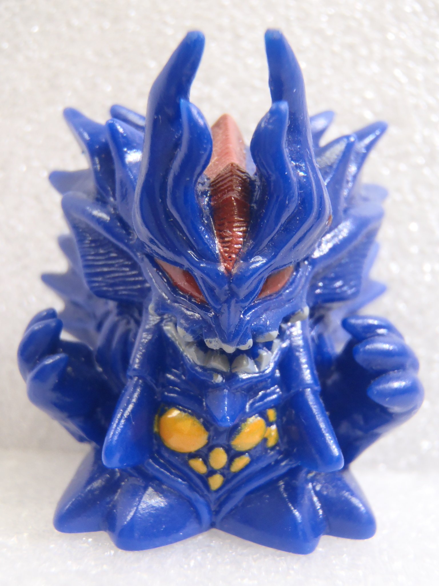 ウルトラマン　ソフビ　人形　ミニ　ピンク　蓄光　非売品　円谷　コスモス？ ウルトラマン ソフビ 人形 ミニ ピンク 蓄光 非売品 円谷