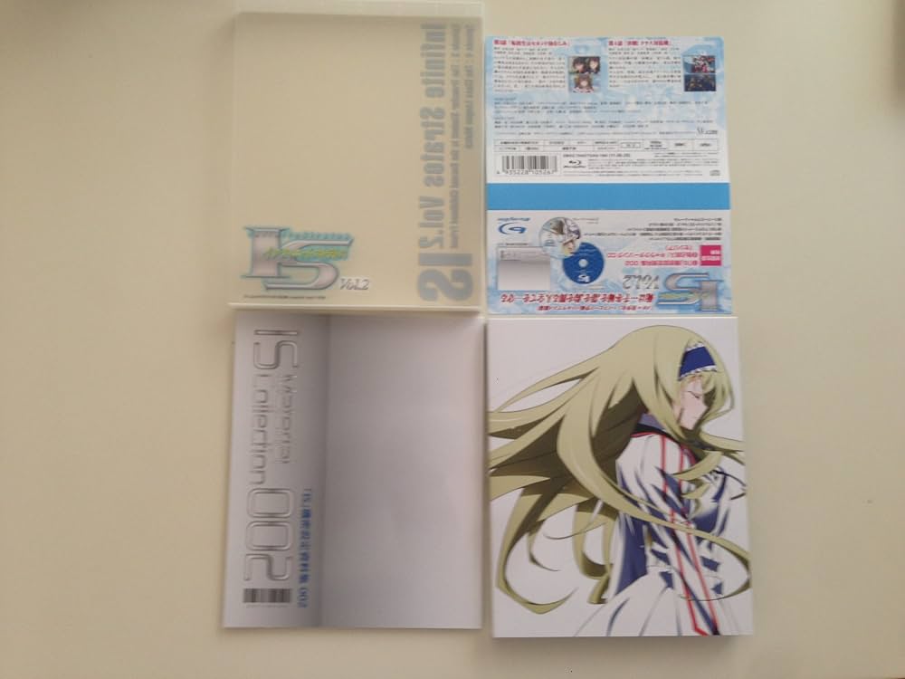 Amazon.co.jp: IS ＜インフィニット・ストラトス＞ 第2巻 [Blu