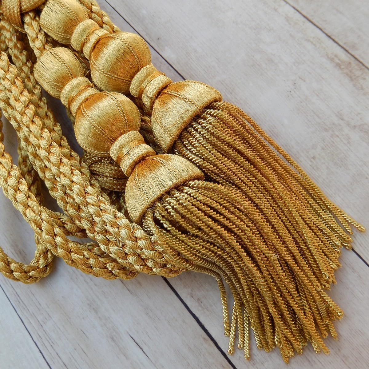 Cordón de Oro con borlas y Fleco de canutillo