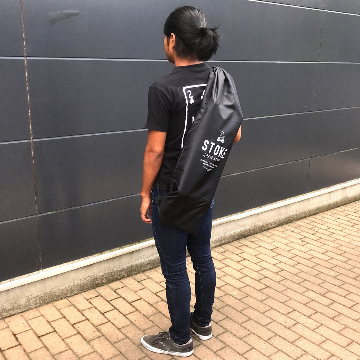 Amazon | Stoke Skateboard Bag 【 持ち運びに便利なナイロン製