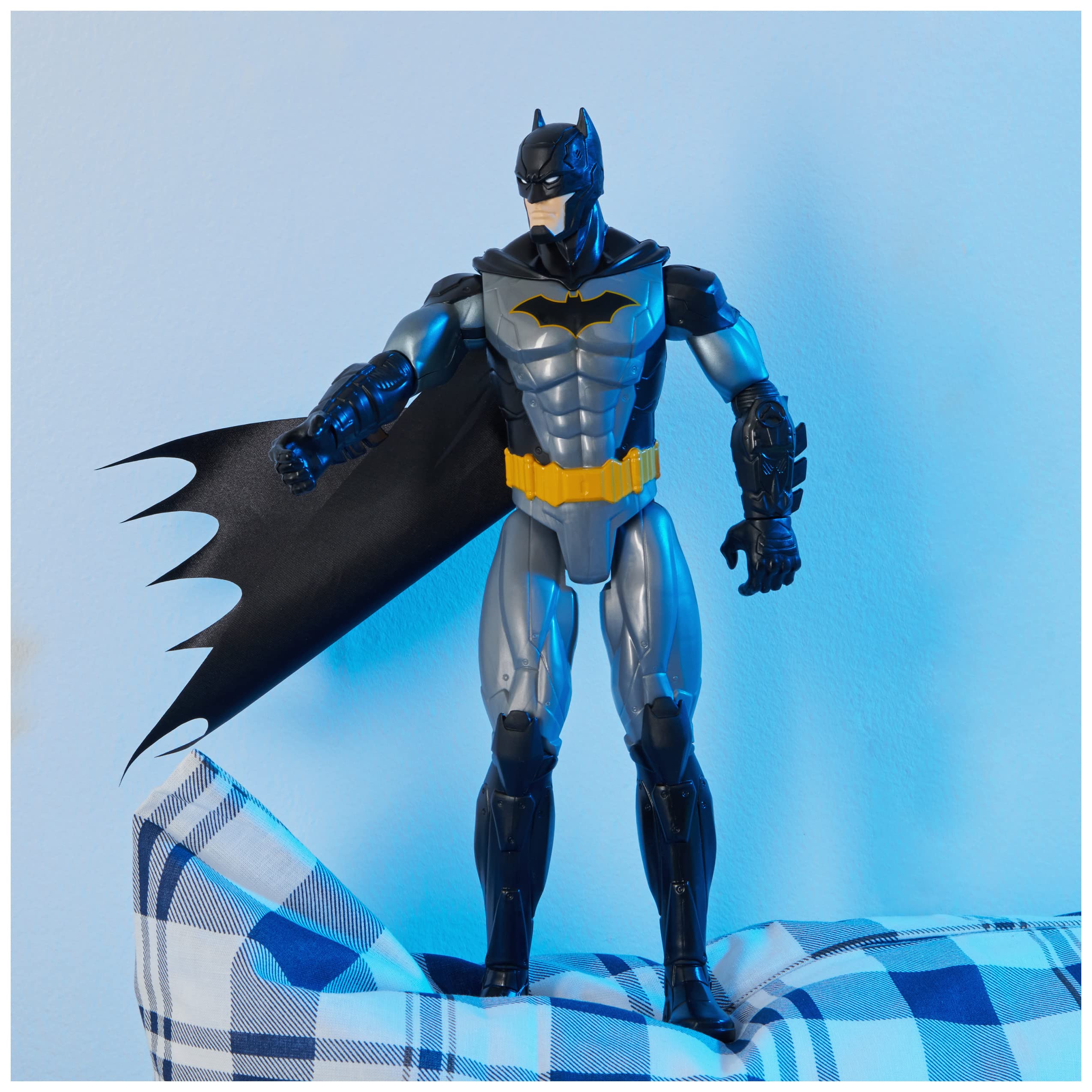 DC Comics, Batman e Robin vs. Joker e Mr. Freeze, action figure da 30,5 cm, giocattoli per bambini per ragazzi e ragazze dai 3 anni in su