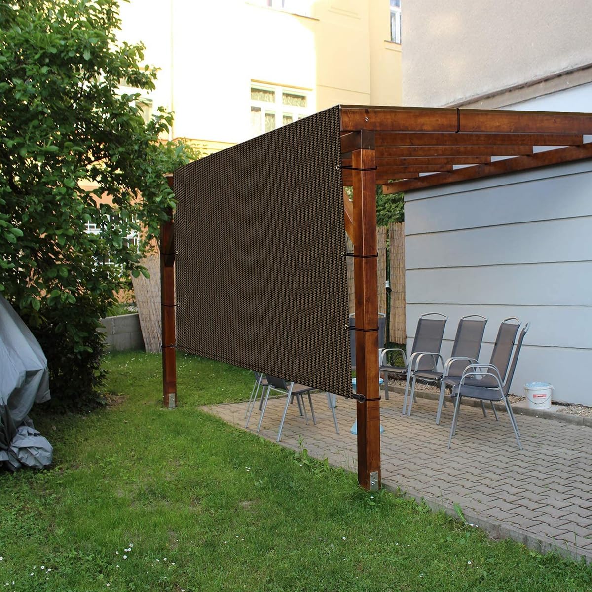 Rete da patio con protezione solare al 90% con occhielli – telone in rete traspirante per canile, recinzione, portico privacy, serra, facile da installare (2 x 7 m)