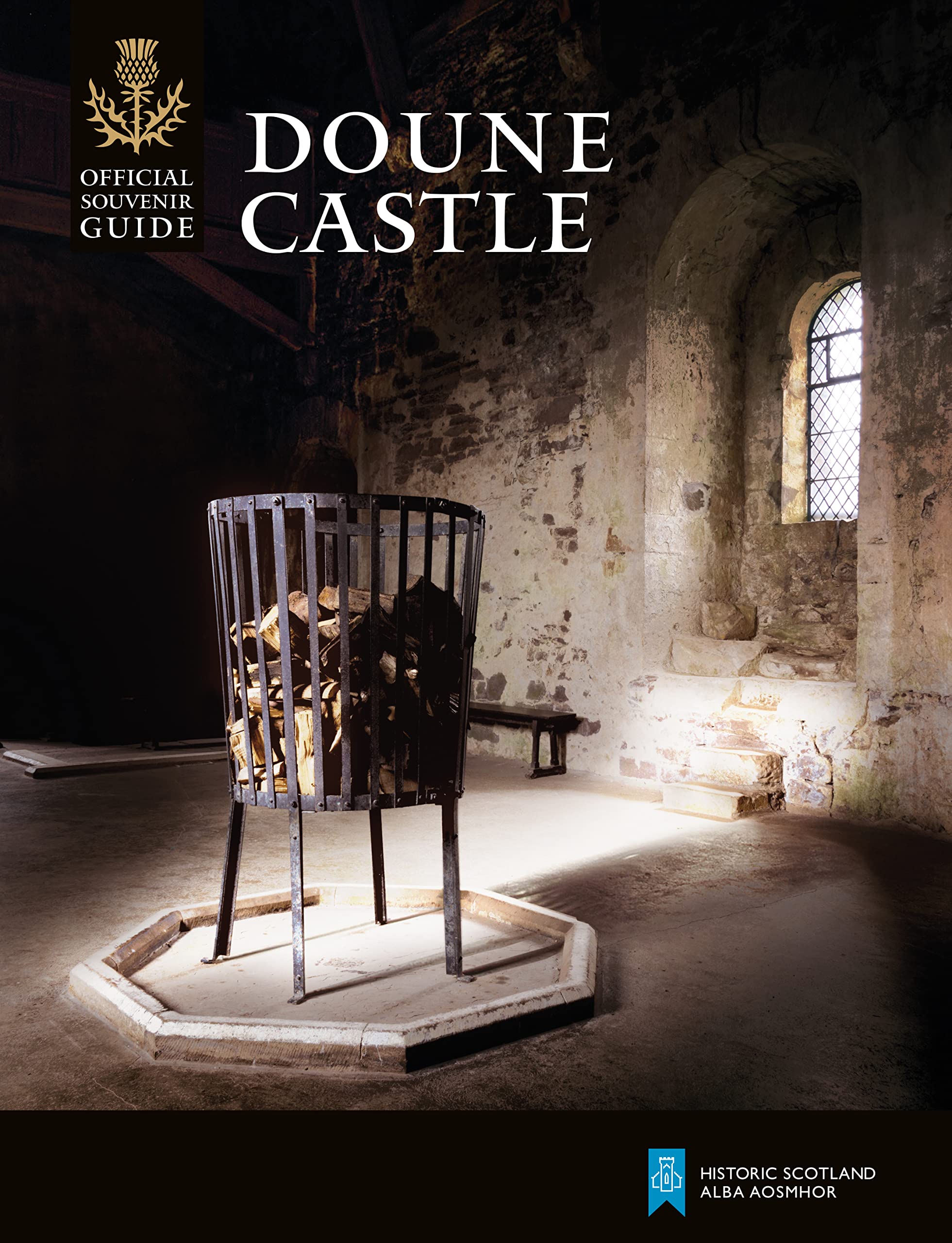 Doune Castle by Historic Scotland (Paperback Book)