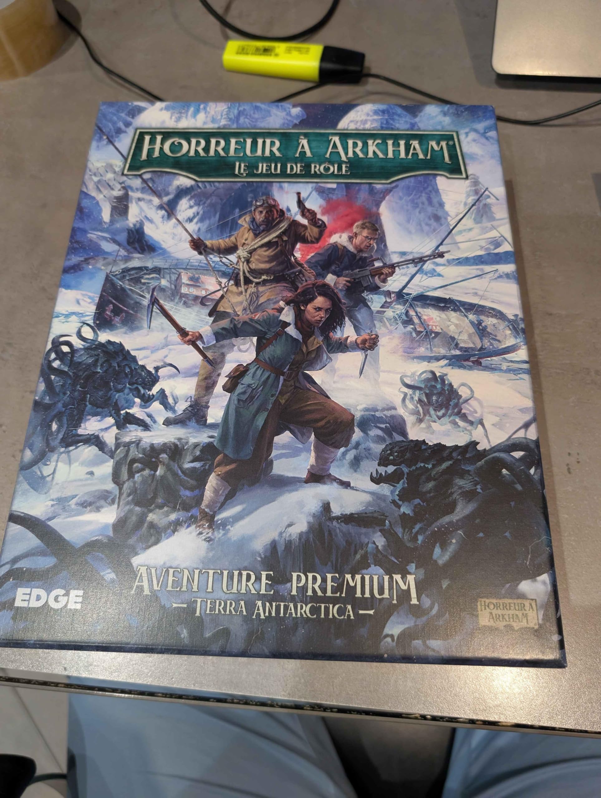 Horreur à Arkham : Le Jeu de Rôle – Terra Antarctica (Version Française) | Campagne Premium JDR Lovecraftienne | 2 à 6 Joueurs | 14 Ans et + | Edge Studio