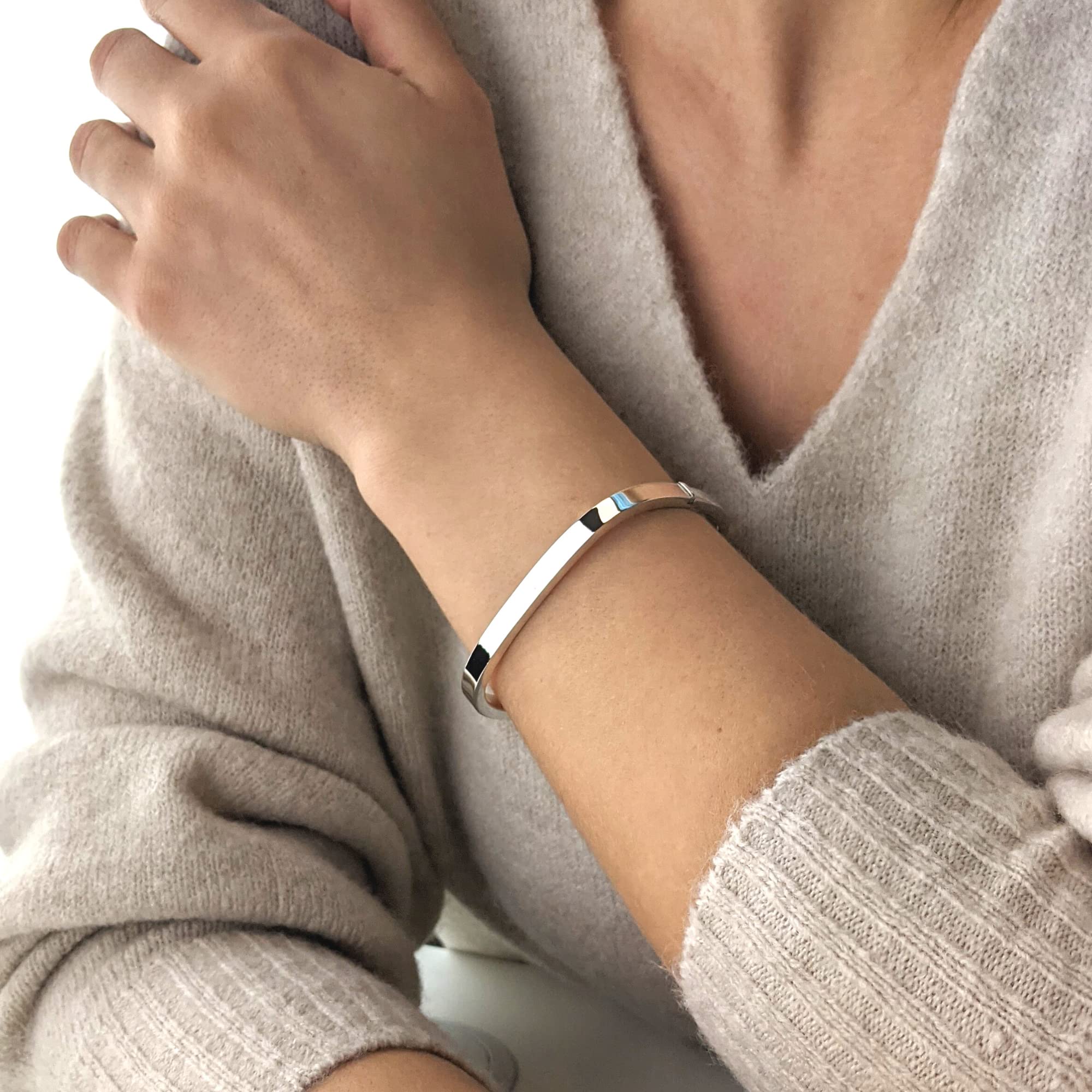 Silverly Kwadratowa bransoletka 5,2 mm z zawiasem z litego srebra próby 925 | elegancka bransoletka ze srebra wysokiej próby z kwadratową rurką | prezent urodzinowy dla mamy cioci