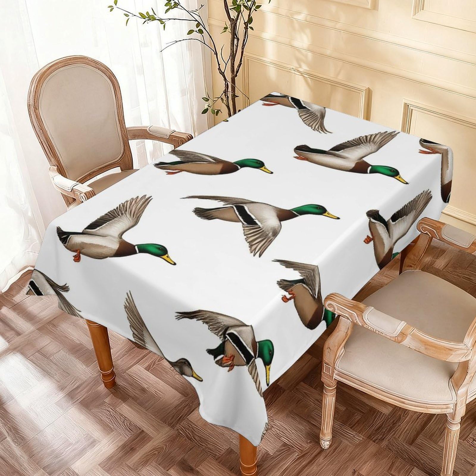 Nappe de table antitache canards colverts pour protéger vos repas de fête